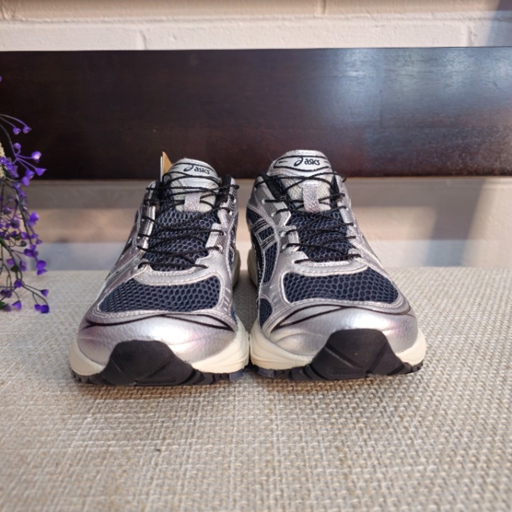 Gel Kayano 14 Sneakers Metallic Silver Black Slip On Chunky US 8.5 - Picture 2 of 6
